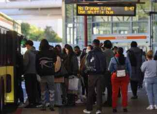 MBTA Performance Report: 2024 Reader Ratings and Reviews mbta-performance-report-2024-reader-ratings-and-reviews