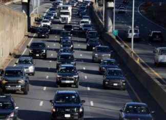 Beware of ‘Smishing’ Scams: MassDOT Issues Warning beware-of-smishing-scams-massdot-ssues-warning