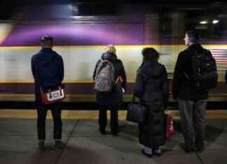 Commuter Rail Stranded Passengers Due to Switch Malfunction commuter-rail-stranded-passengers-due-to-switch-malfunction