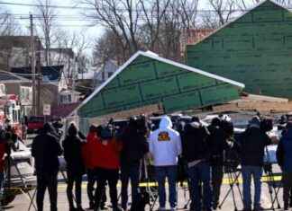 Tragic Incident: Construction Worker Dies in Weymouth House Collapse tragic-ncident-construction-worker-dies-in-weymouth-house-collapse