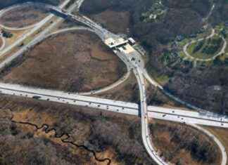 Mass Pike Partial Closure Near I-495 Due to Crack mass-pike-partial-closure-near-495-due-to-crack
