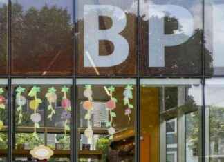 Push for Sick Leave Rights for Boston Library Employee with Cancer push-for-sick-leave-rights-for-boston-library-employee-with-cancer