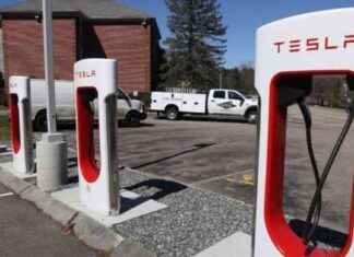 Arsonists Target Tesla Charging Stations at Littleton Mall arsonists-target-tesla-charging-stations-at-littleton-mall