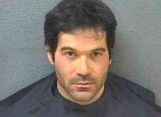 Former Flight Attendant Pleads Guilty to Filming Minors in Bathroom former-flight-attendant-pleads-guilty-to-filming-minors-in-bathroom