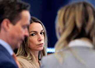 Karen Read’s Lawyers Livestream Motion to Dismiss Case karen-reads-lawyers-livestream-motion-to-dismiss-case