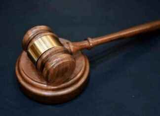 Ex-Emmanuel Admissions Official Approached 13-Year-Old for ‘Fun’ ex-emmanuel-admissions-official-approached-13-year-old-for-fun