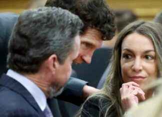 Livestream: Karen Read Murder Trial Testimony Enters Fifth Week livestream-karen-read-murder-trial-testimony-enters-fifth-week