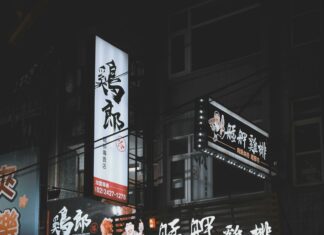 Namaste Duxbury: Discover Authentic Flavours and Unique Experiences