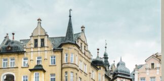 Duxbury Town Hall: Discover The Historic Gem Hidden In Plain Sight