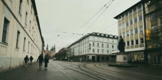 Duxbury Gray Benjamin Moore: Discover Why It Transforms Spaces