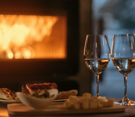 Duxbury House Of Pizza: Why Locals Can’t Resist Its Irresistible Flavour Duxbury News