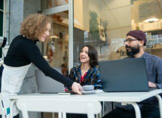 Oysterman Restaurant Duxbury: Why Locals Can’t Stop Talking