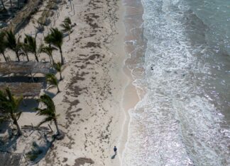 Tides At Duxbury Beach: Discover Secrets Of Nature’s Rhythm